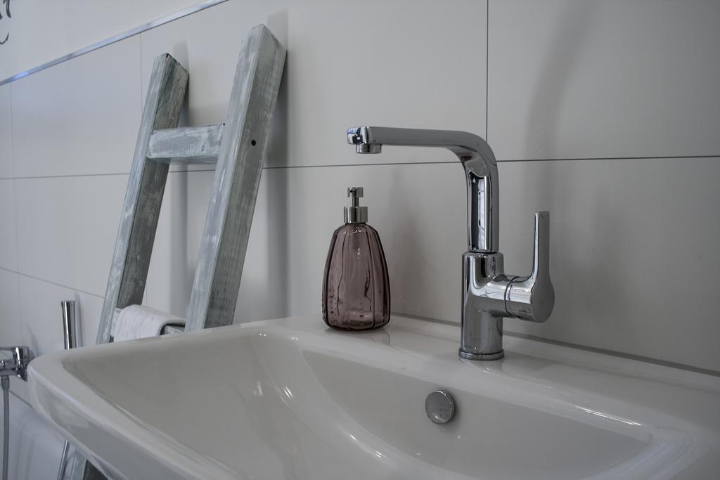 Ferienwohnung Viva La Vida Bendorf Ngoại thất bức ảnh
